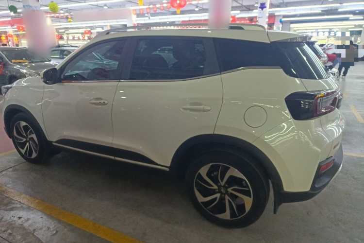 凯翼 炫界 2020款 1.5L CVT耀车身外观4