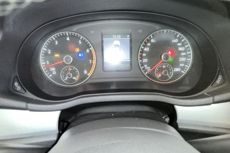 大众 帕萨特 2014款 1.8TSI DSG御尊版局部细节14