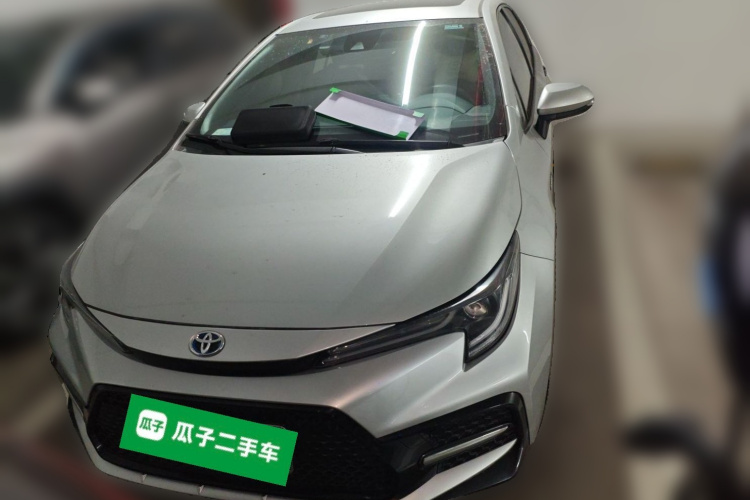 丰田 雷凌 2021款 双擎 1.8H E-CVT运动版车身外观2