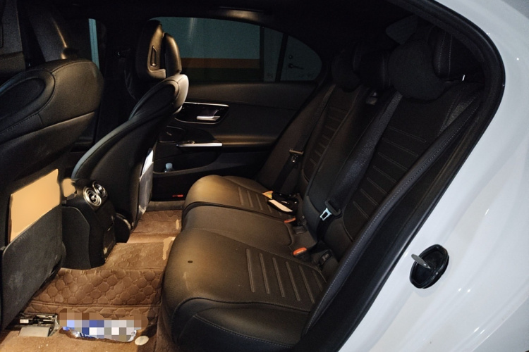 奔驰C级 2023款 改款 C 260 L 运动版中控内饰7004