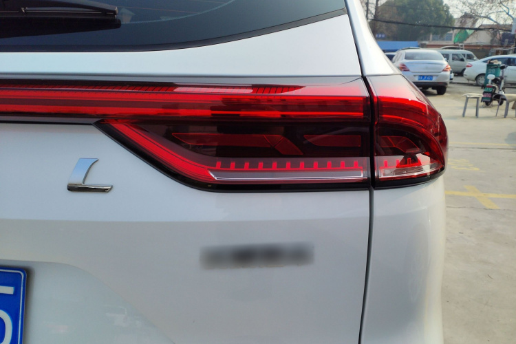 哈弗H6 2023款 国潮版 1.5T 自动都市版车身外观6001