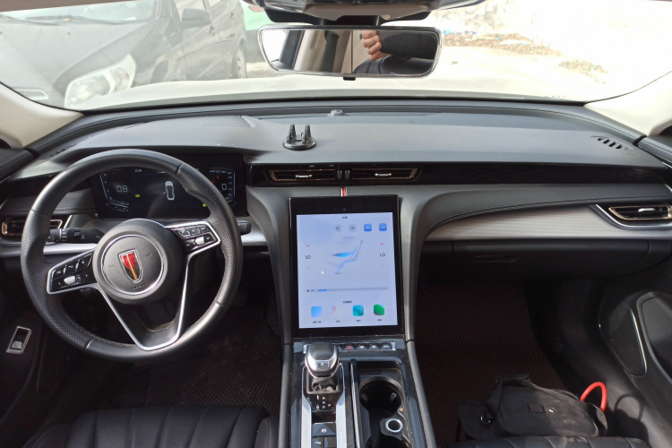 红旗H5 2023款 1.5T DCT智联旗韵版中控内饰12