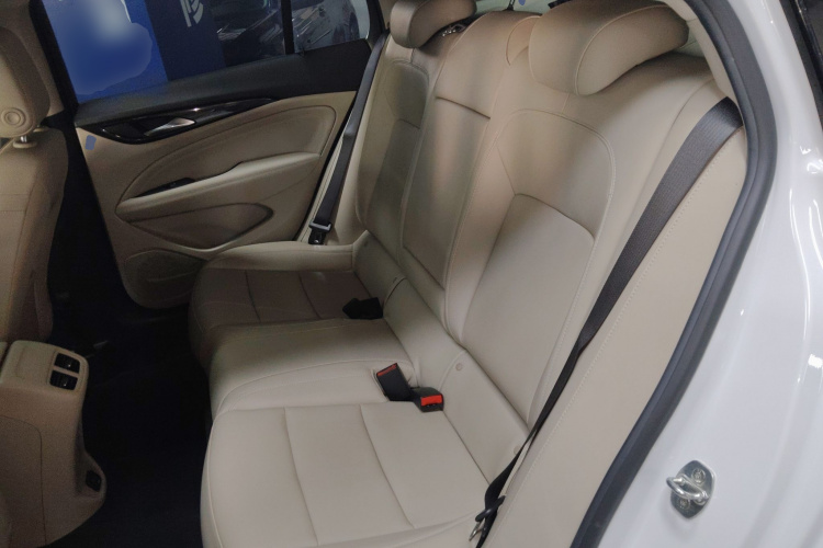 别克 君威 2020款 552T 精英型中控内饰21