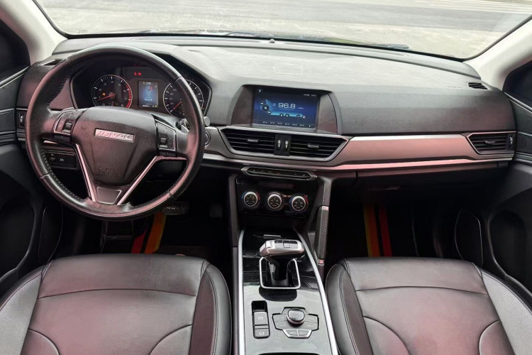 哈弗H6 2018款 红标 运动版 1.5T 自动两驱精英型中控内饰7004