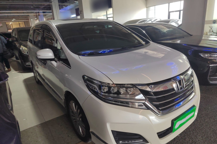 本田 艾力绅 2016款 2.4L 豪华版车身外观3