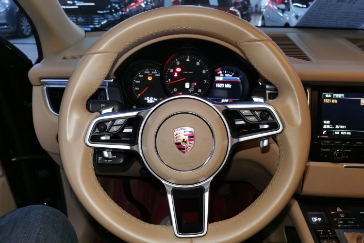 保时捷 2016款 Macan 2.0T中控内饰13