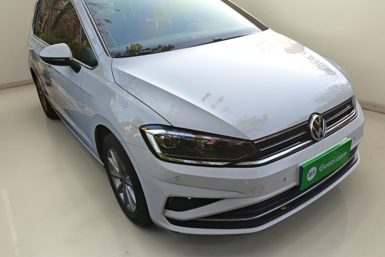 大众 高尔夫·嘉旅 2019款 280TSI 自动好奇型 国V车身外观3