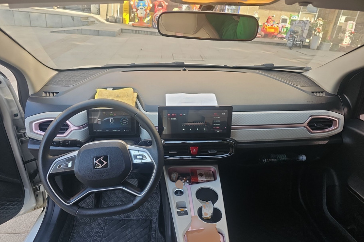 思皓 2022款 花仙子款 四叶草中控内饰7002