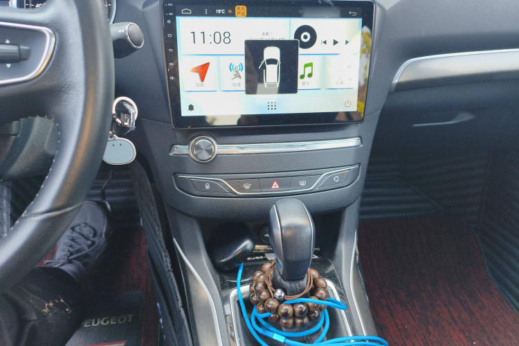 标致408 2015款 1.2T 自动豪华版局部细节16