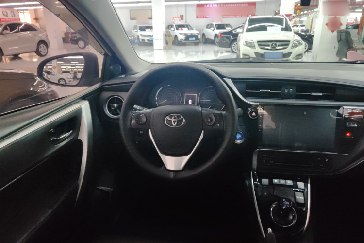 丰田 卡罗拉 2017款 改款双擎 1.8L E-CVT精英版中控内饰13