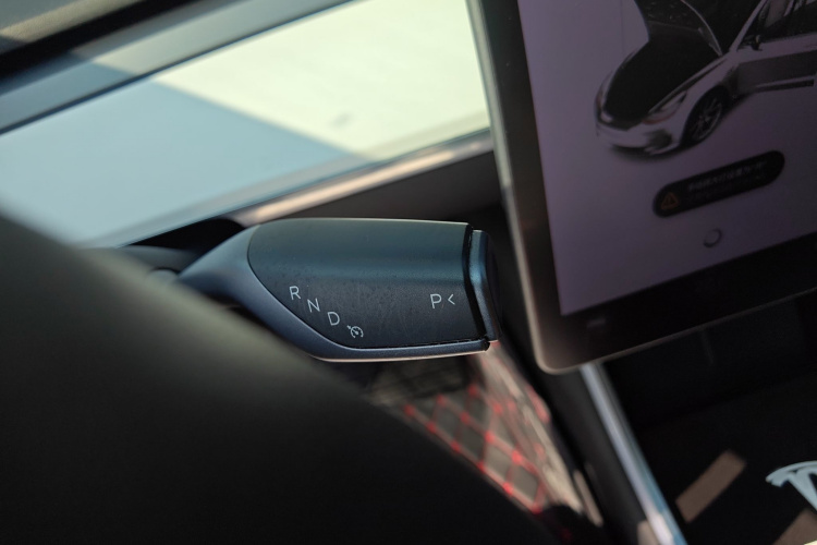 特斯拉 Model 3 2020款 改款 长续航后轮驱动版局部细节18