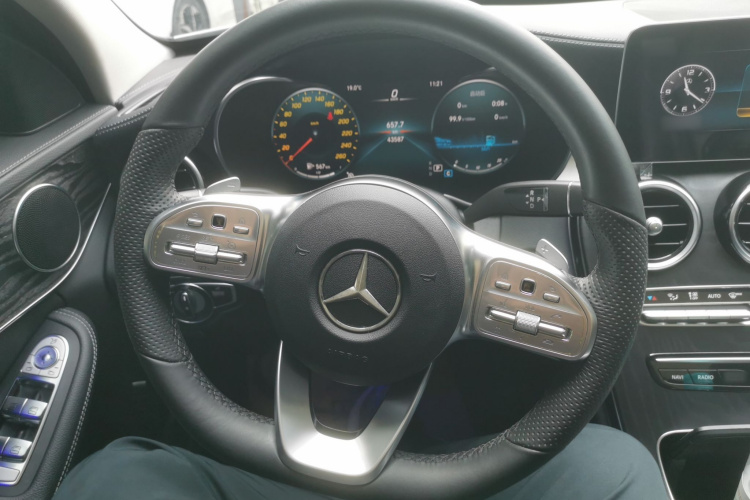 奔驰C级 2021款 C 200 L 时尚型运动版中控内饰13