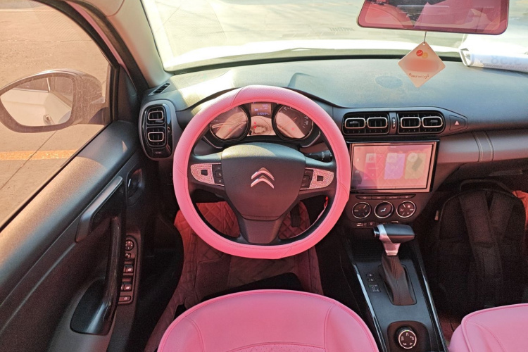 雪铁龙C3-XR 2019款 230THP DCT ORIGINS百年臻享版局部细节13