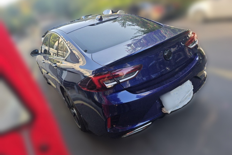 别克 君威 2020款 GS 28T 尊贵型车身外观5