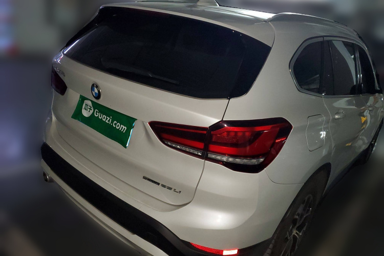 宝马X1 2022款 sDrive25Li 领先型车身外观6005