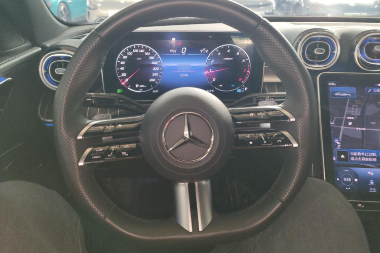奔驰C级 2023款 改款 C 260 L 运动版局部细节13