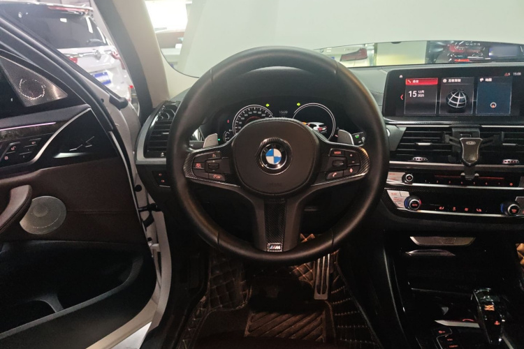 宝马X3 2018款 xDrive30i 领先型 M运动套装 国VI中控内饰13