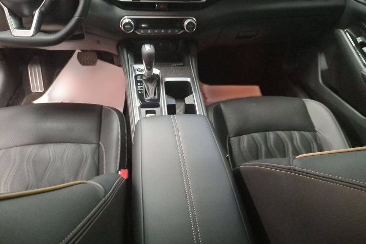 日产 天籁 2022款 2.0L XL-Upr 优享版局部细节18