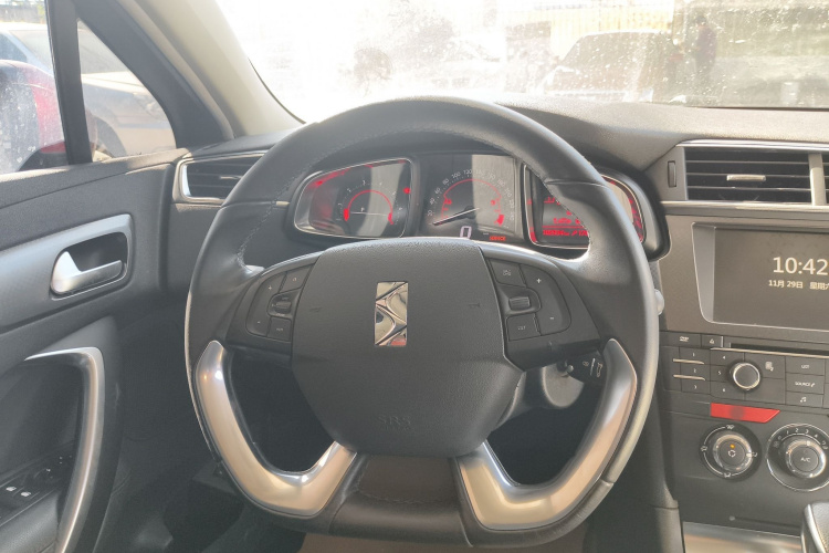 DS 4S 2016款 1.6T 自动睿动版THP160局部细节13