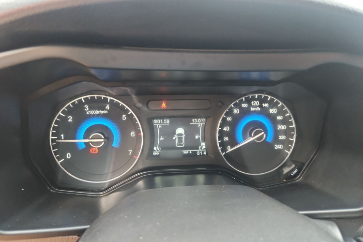 东风风光 风光580 2016款 1.8L 手动舒适型局部细节14