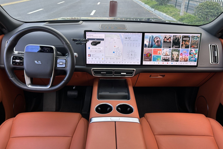 理想汽车 理想L8 2023款 Pro中控内饰7011