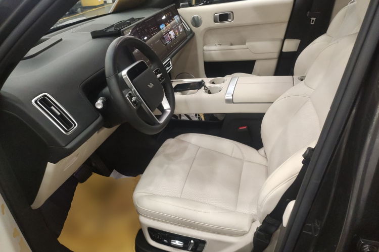 理想汽车 理想L9 2023款 Pro中控内饰19