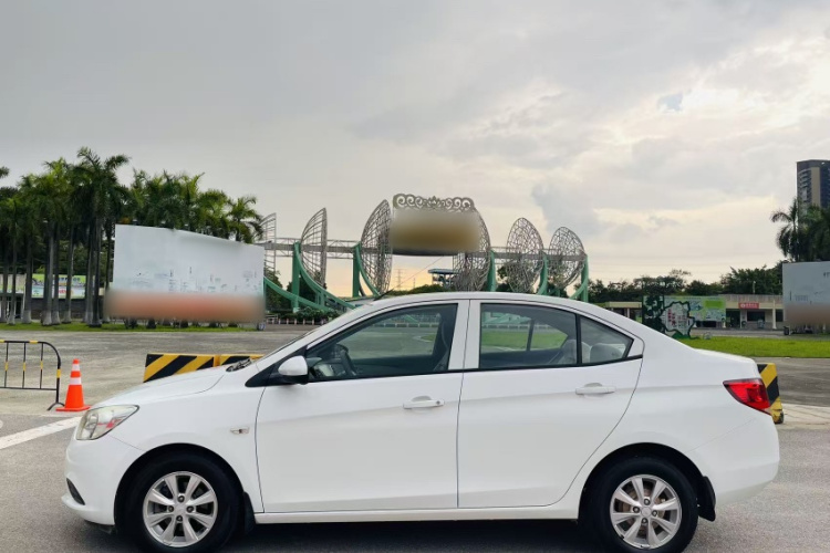 雪佛兰 2015款 赛欧3 1.3L 手动理想版车身外观6008