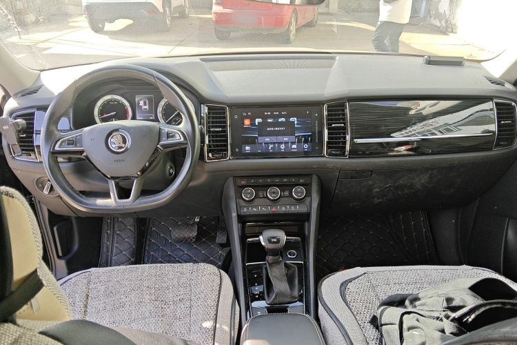 斯柯达 柯迪亚克 2019款 TSI330 5座两驱豪华优享版 国V中控内饰12