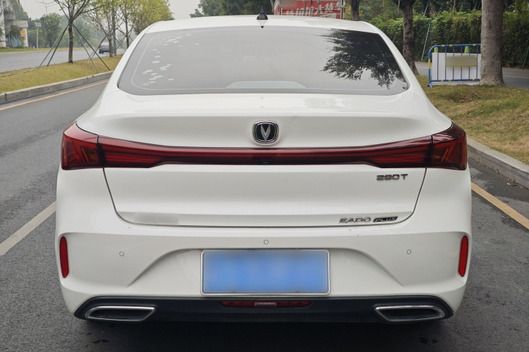 长安 逸动 2023款 畅享版 PLUS 蓝鲸NE 1.4T GDI DCT尊贵版车身外观6003