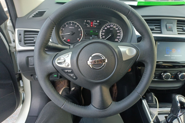 日产 轩逸 2018款 1.6XV CVT尊享版局部细节13