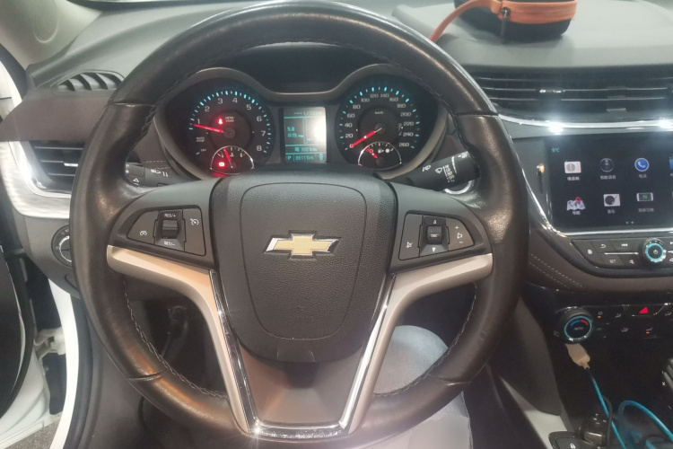 雪佛兰 迈锐宝 2017款 1.5T 自动豪华版中控内饰13