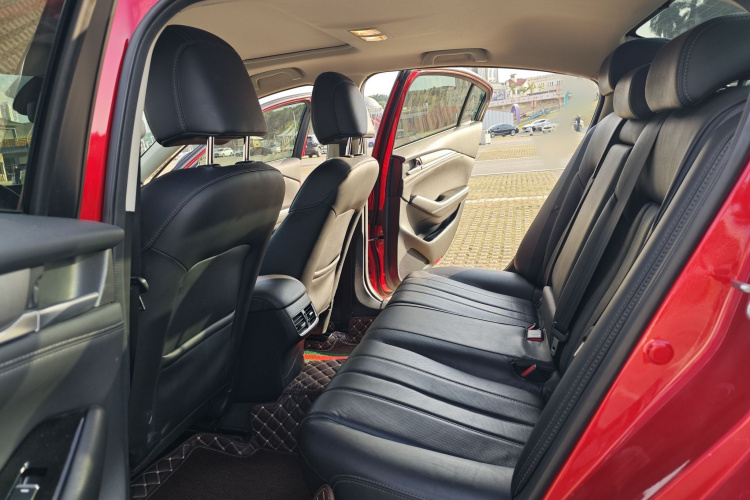 马自达 阿特兹 2020款 2.0L 蓝天豪华版中控内饰7002