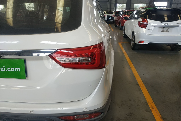 东风风光 风光580 2018款 1.5T CVT豪华型车身外观9