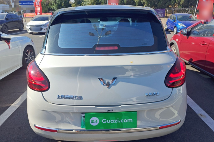 五菱汽车 五菱缤果 2023款 203km 舒享款车身外观6