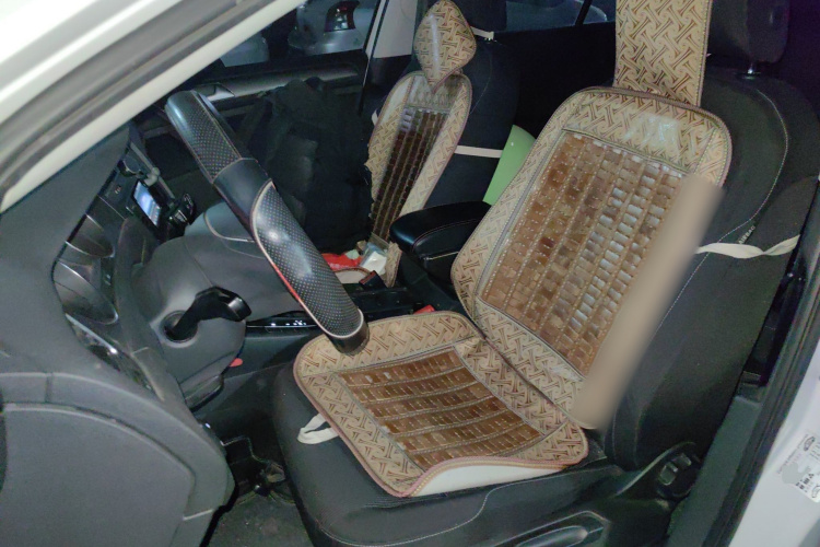 大众 高尔夫 2015款 1.6L 自动时尚型中控内饰19