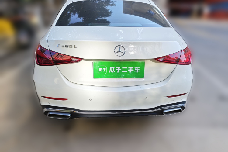 奔驰C级 2022款 改款 C 260 L 运动版车身外观6