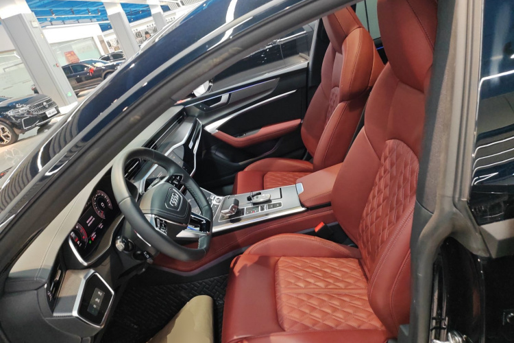 奥迪A7L 2024款 45 TFSI quattro 黑武士版局部细节19