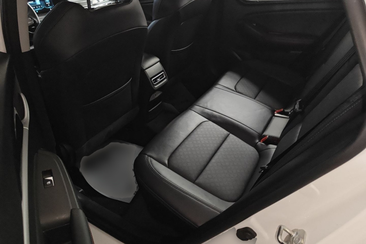 长安 逸动 2020款 PLUS 百万版 1.6L GDI CVT豪华型中控内饰21