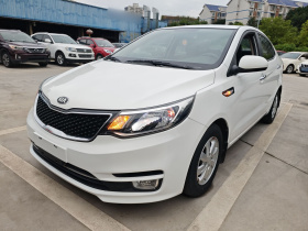 起亚K2 2015款 三厢 1.4L MT GLS