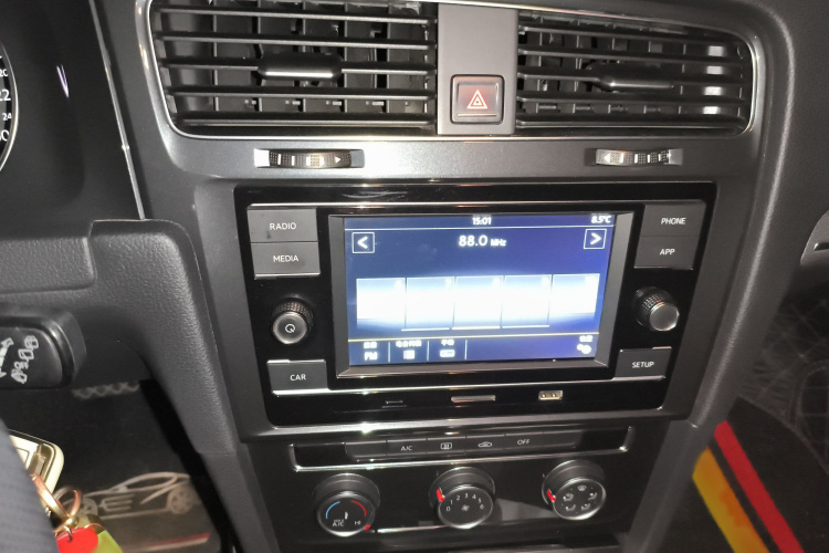 大众 高尔夫 2018款 230TSI 自动舒适型局部细节16