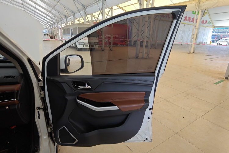 北汽昌河M70 2017款 1.5L 手动豪华舱中控内饰7005