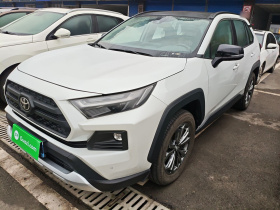 丰田 RAV4荣放 2023款 2.0L CVT四驱探险Plus版