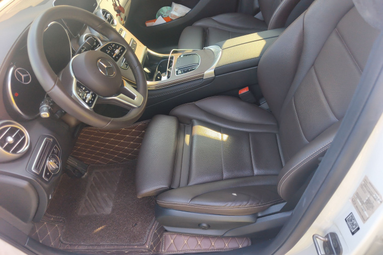 奔驰GLC 2020款 改款 GLC 300 L 4MATIC 动感型中控内饰19