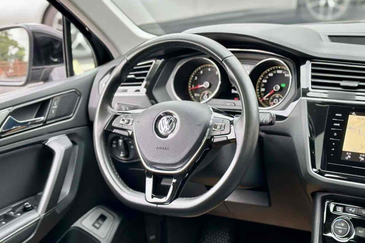 大众 途观L 2019款 380TSI 自动四驱智动豪华版7座 国VI局部细节13