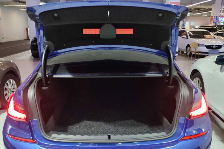 宝马3系 2021款 325Li M运动套装机舱底盘23