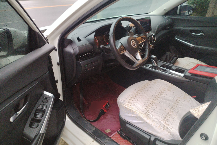 日产 轩逸 2022款 1.6L XL CVT悦享版中控内饰20