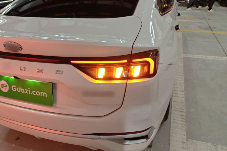 福特 蒙迪欧 2023款 EcoBoost 180 舒雅型车身外观6006