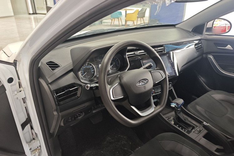 奇瑞 瑞虎3X 2024款 1.5L CVT卓越版中控内饰7003