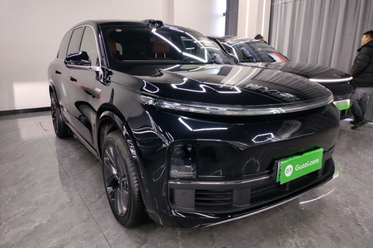 理想汽车 理想L8 2024款 Ultra车身外观3