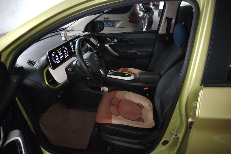 长安欧尚 奔奔E-Star 2020款 心动版 三元锂局部细节19